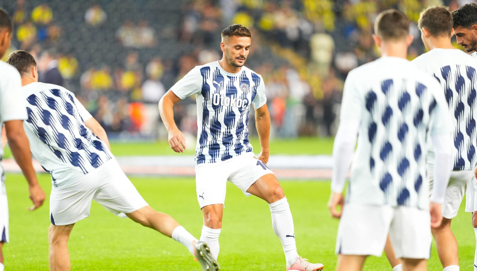 Stari LŠ derbi u LE; Tadić opet u Holandiji; Saldanja napada Totenhem