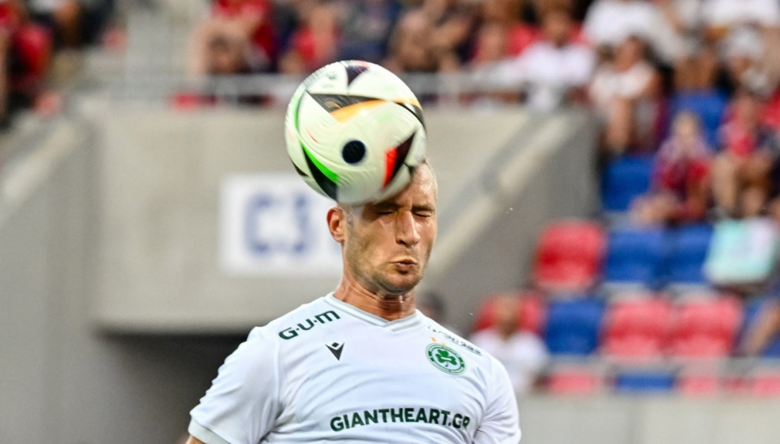 Legija "šokirala" Betis, Pankov slavio na startu LK – Serkl Briž postigao 6 golova! VIDEO