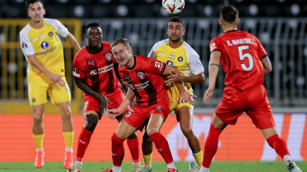 Velika pobeda Simića, Lazetić pao u Humskoj, Totenhem preživeo Saldanju i Pešića