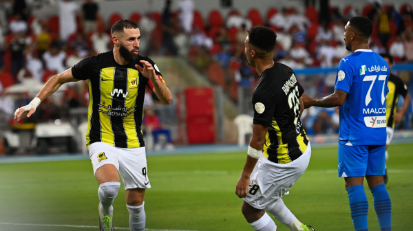 Benzema "diše za vrat" Mitroviću – Ronaldo na potezu VIDEO