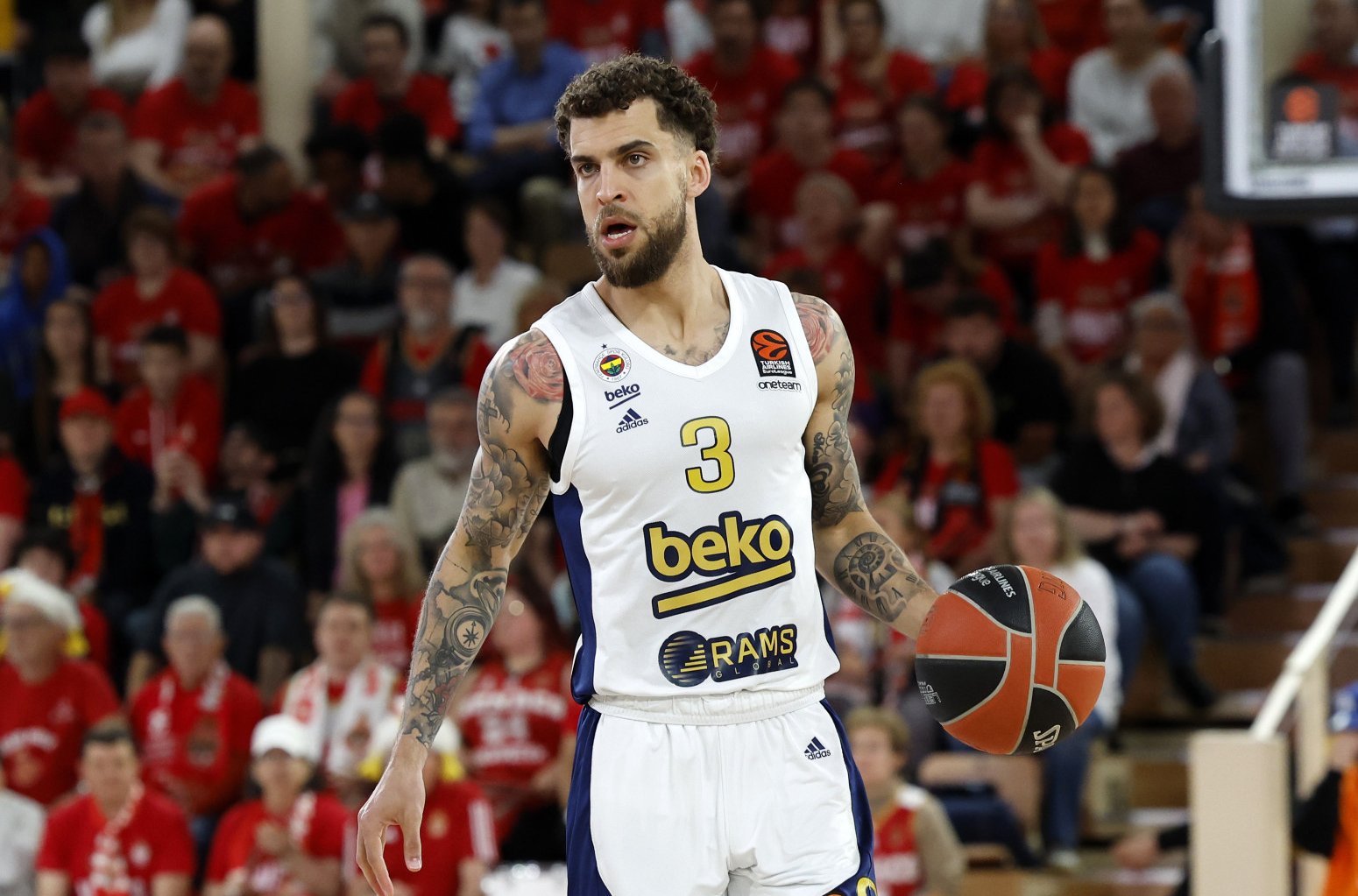 Problemi za Fenerbahče – teška povreda Vilbekina VIDEO