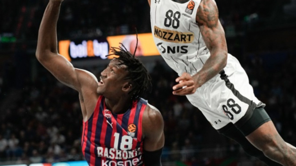 Zakucavanje Tajrika Džonsa najbolje u prvom kolu VIDEO