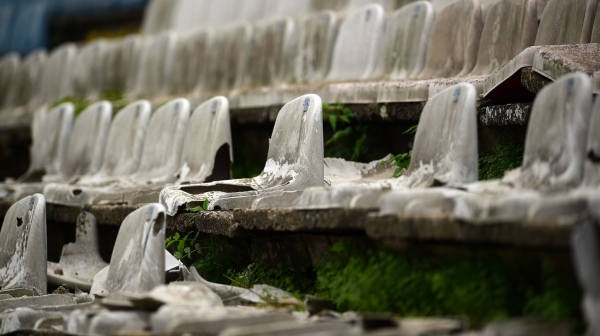 Skandal u Prvoj ligi Srbije – tuča navijača i policije u Užicu VIDEO
