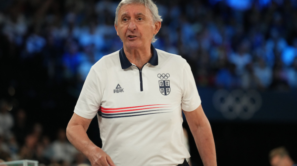 Pešić i zvanično ostaje selektor Srbije