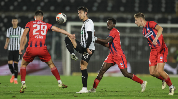 Nikolić o proslavi ispod Juga: "Zbog osobe koja me poštovala, a ja sam je razočarao" VIDEO