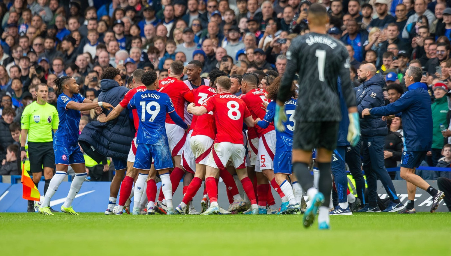 Čelsi u problemu posle incidenta na meču sa Notingemom VIDEO