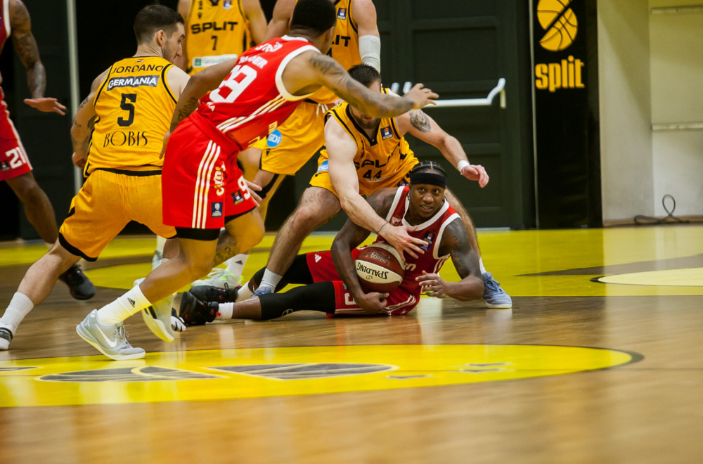 Hrvati slave: "Srušili 30 puta skuplju Crvenu zvezdu"