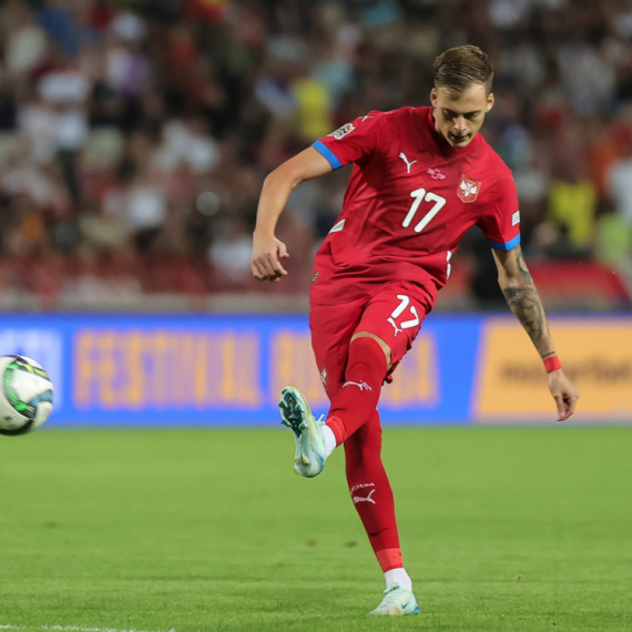 Reprezentativac Srbije stiže kod Stankovića za 25 miliona