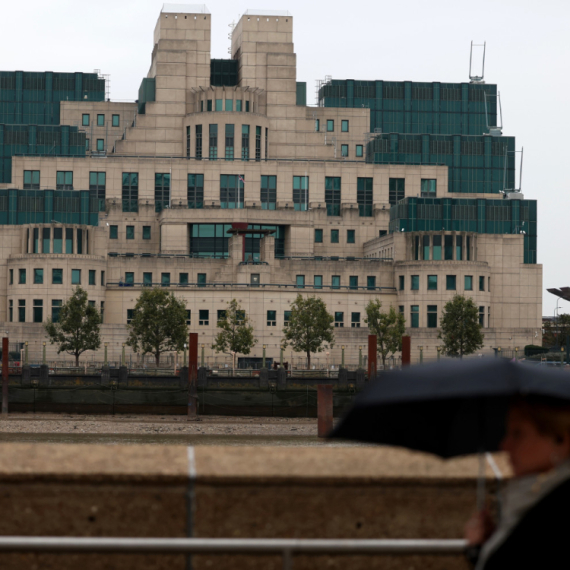 "Pazite s kim razgovarate"; Upozorenje iz Londona – političari u panici