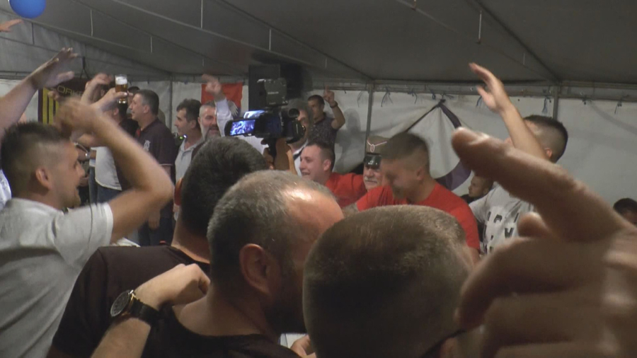 Od sledeće godine obavezan vojni rok, a da li će se vratiti i ispraćaji? Nekada su to bile prave fešte