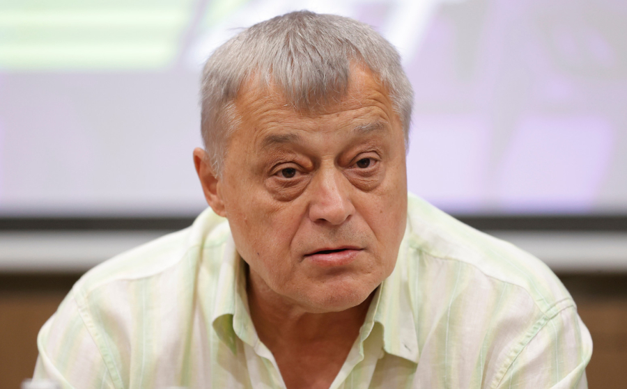 Ko će da trenira Partizan ako Željko ode ili Zvezdu ako ode Sferopulos?