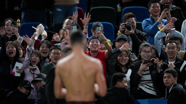 "Blizu desetke"; Rus mučio Đokovića 15 minuta, nervirao ga sudija