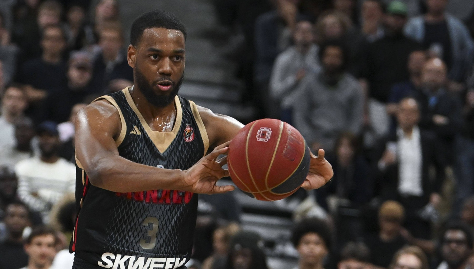 Lojd dobio pasoš – Poljaci imaju i drugu opciju