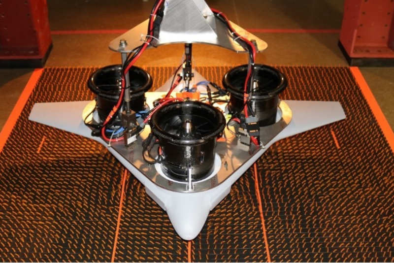 Amerika pravi futuristički vojni avion: Ne treba mu pista, leti do 833 km/h FOTO