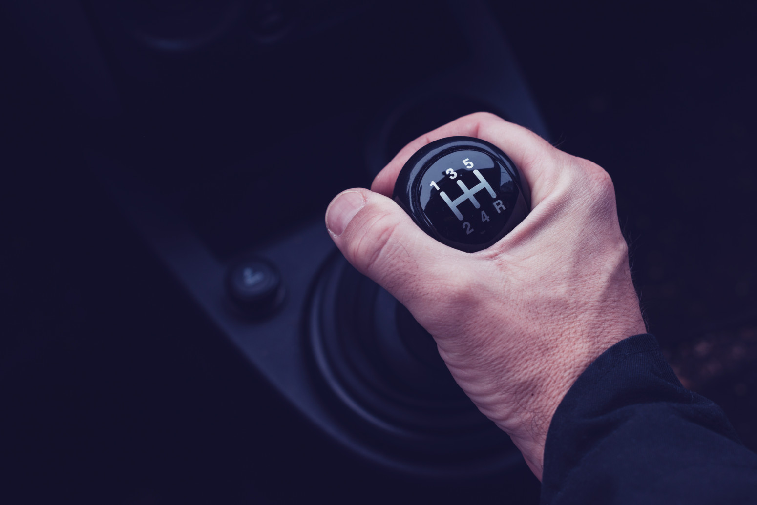 Manuelci nestaju sa još jednog važnog tržišta: Samo 8% novih automobila ima tri pedale