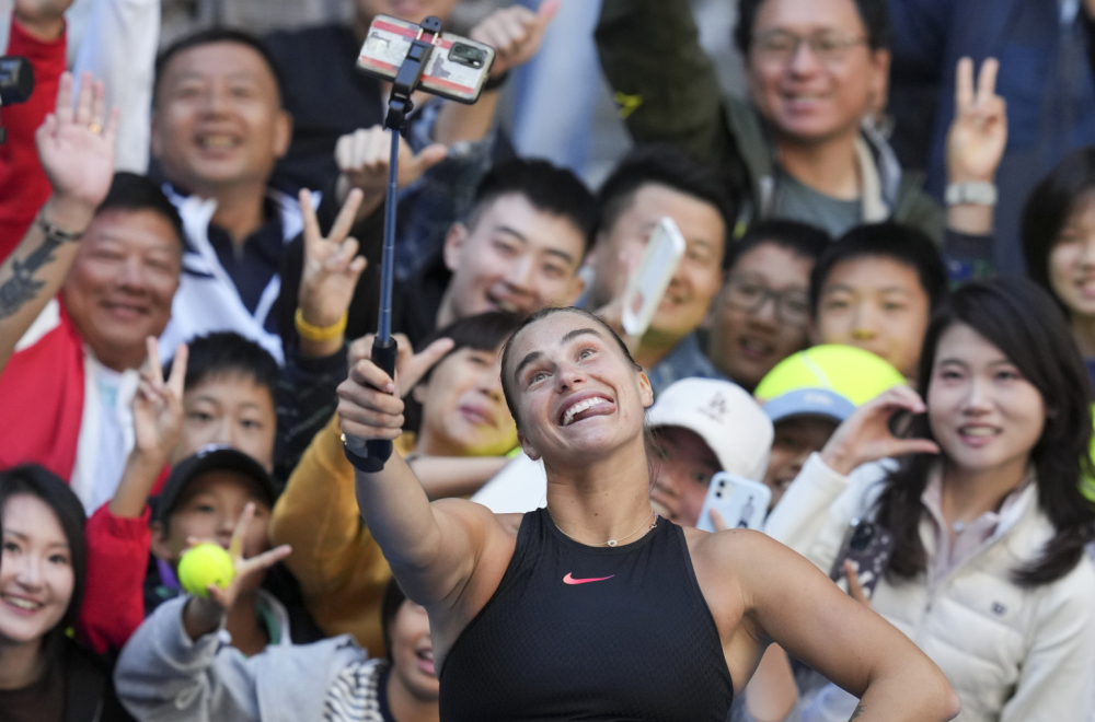 Sabalenka i Paolini u četvrtfinalu, Pegula ispala iz Vuhana