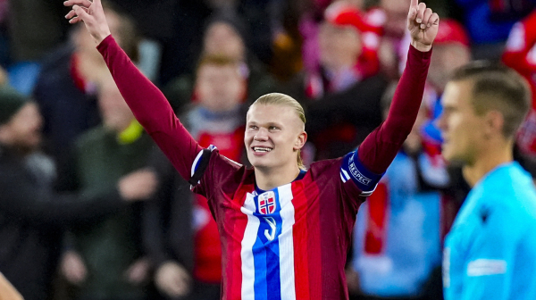 Veče koje će Haland zauvek pamtiti – postao kapiten, srušio dva rekorda pa šokirao saigrače