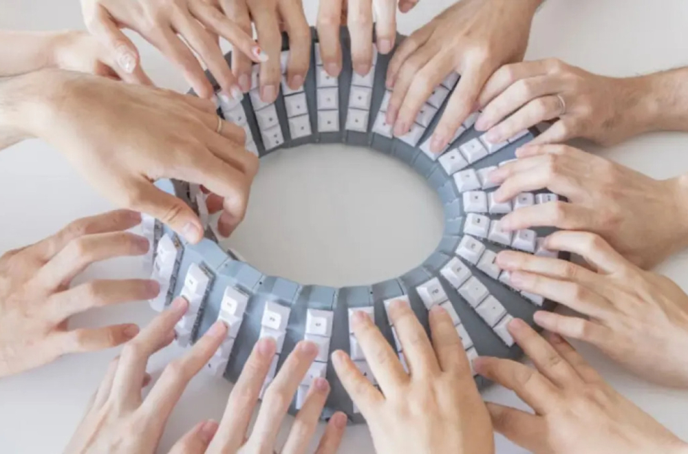 Nije šala: Google Japan je stvarno napravio ovu čudnu tastaturu FOTO