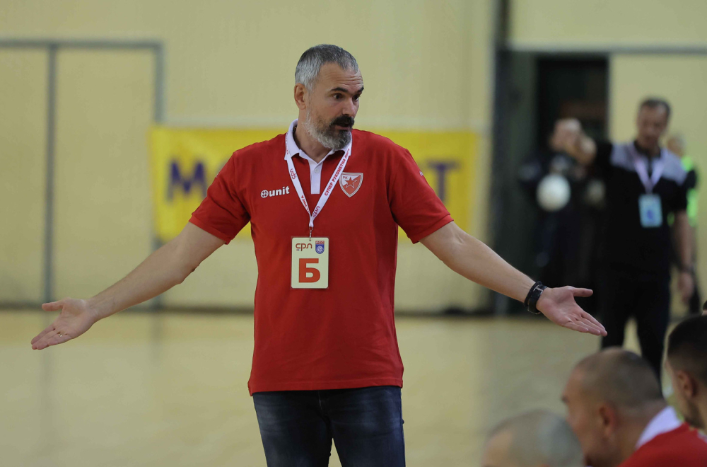 Zvezda ostala bez trenera!