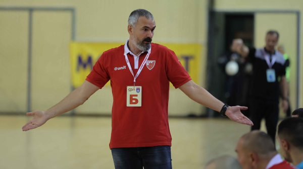 Zvezda ostala bez trenera!