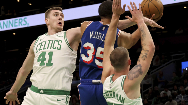 Bostonovi starteri se "iživeli" nad 76ersima – +50! VIDEO