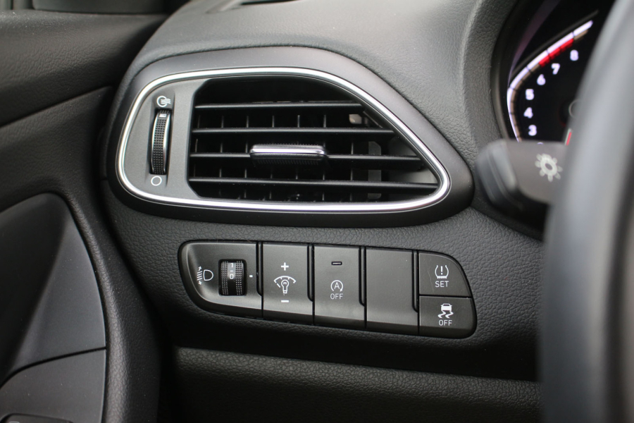 Test: Hyundai i30 1.5 DPi Premium – ispunjena očekivanja