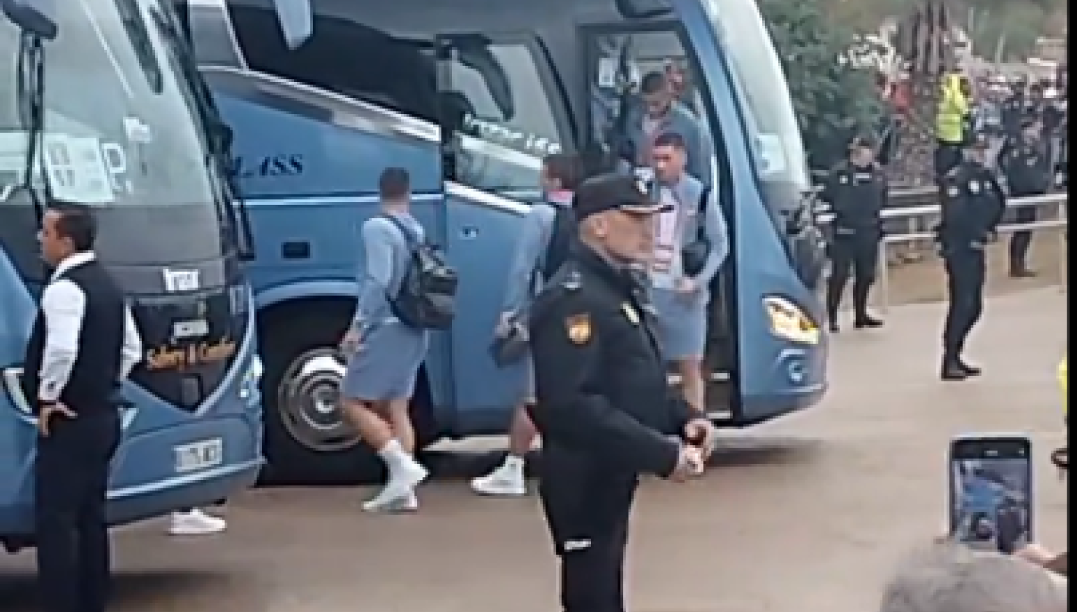 Zvižduci za "orlove", a onda ludnica VIDEO