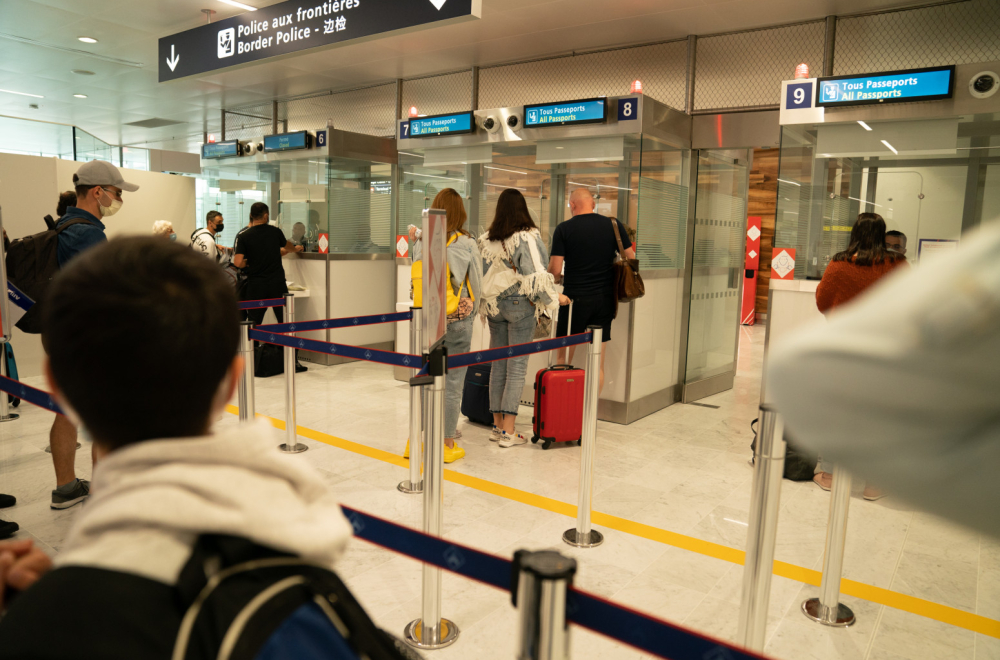 Zbog ove bezazlene sitnice možete imati problem na aerodromu: Izaziva sumnju na pasoškoj kontroli