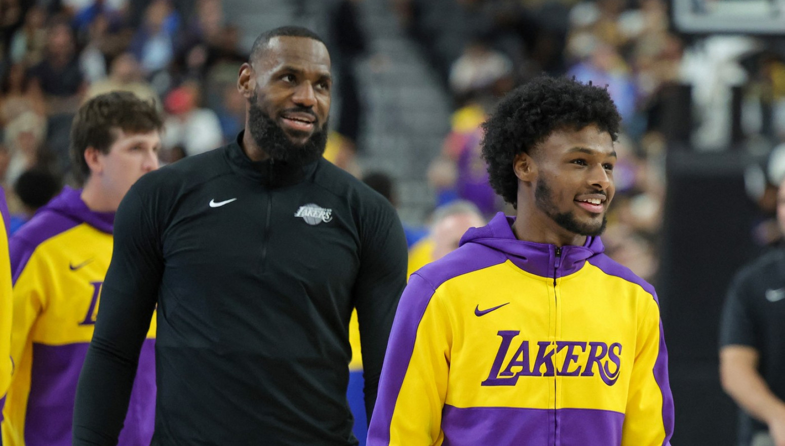 Nestvarne brojke Bronija Džejmsa – donosi pravo bogatstvo Lejkersima