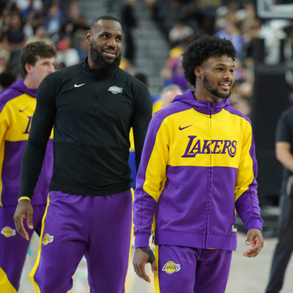 Nestvarne brojke Bronija Džejmsa – donosi pravo bogatstvo Lejkersima