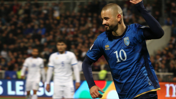 Skandal u Prištini: Zapamtili "Kosovo je Srbija", pa uzvratili zastavom Albanije FOTO