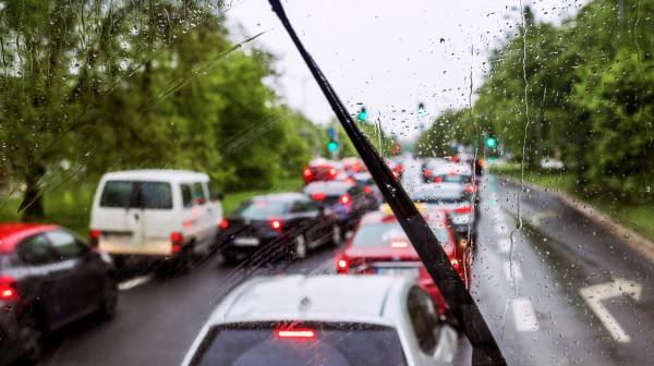 Belgrade "gridlocked" by holiday traffic; Bridges at a standstill PHOTO