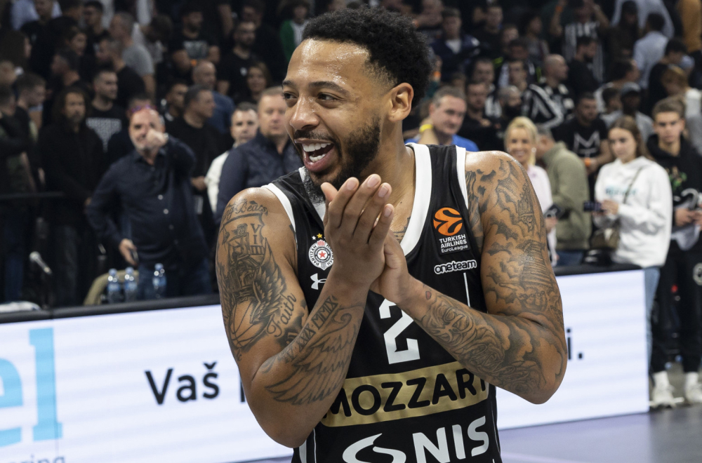 Karlik Džons: "Pritisak? amo uzbuđenje" VIDEO