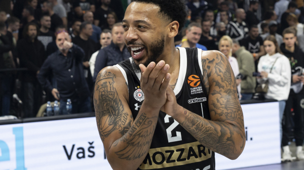 Karlik Džons: "Pritisak? amo uzbuđenje" VIDEO