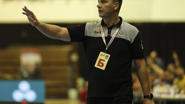 Ćirković: "O svojoj sudbini odlučujemo kod kuće"