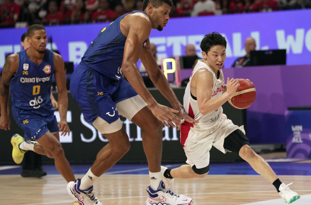 Liliputanac u svetu džinova – najniži NBA igrač se probija VIDEO