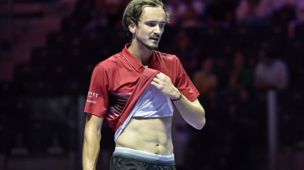 Šok u Parizu: Medvedev eliminisan u drugom kolu