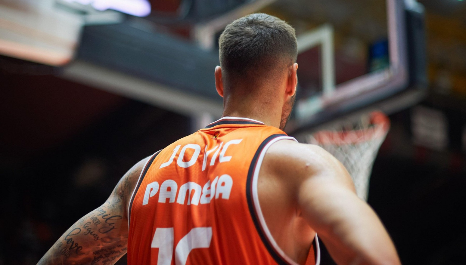 Gospodski potez Valensije – u čast preminulog oca Stefana Jovića FOTO