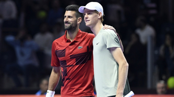 Đoković pao posle drame – Siner nastavio niz VIDEO