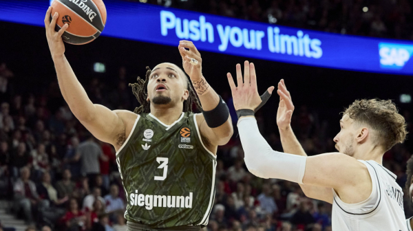 Sudijski haos, Bajern u dramatičnom finišu savladao Pariz