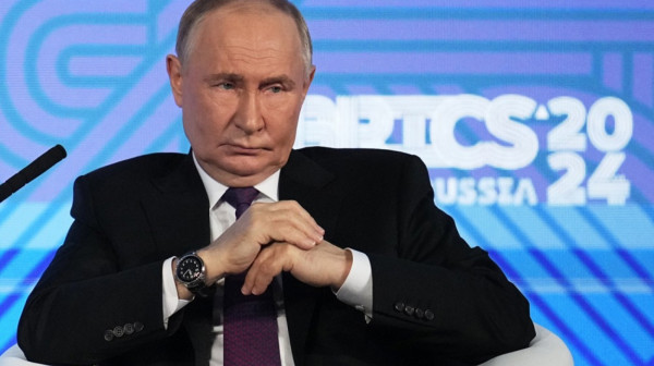 Putin: "Nivo javnog duga u Rusiji znatno niži nego u evrozoni"
