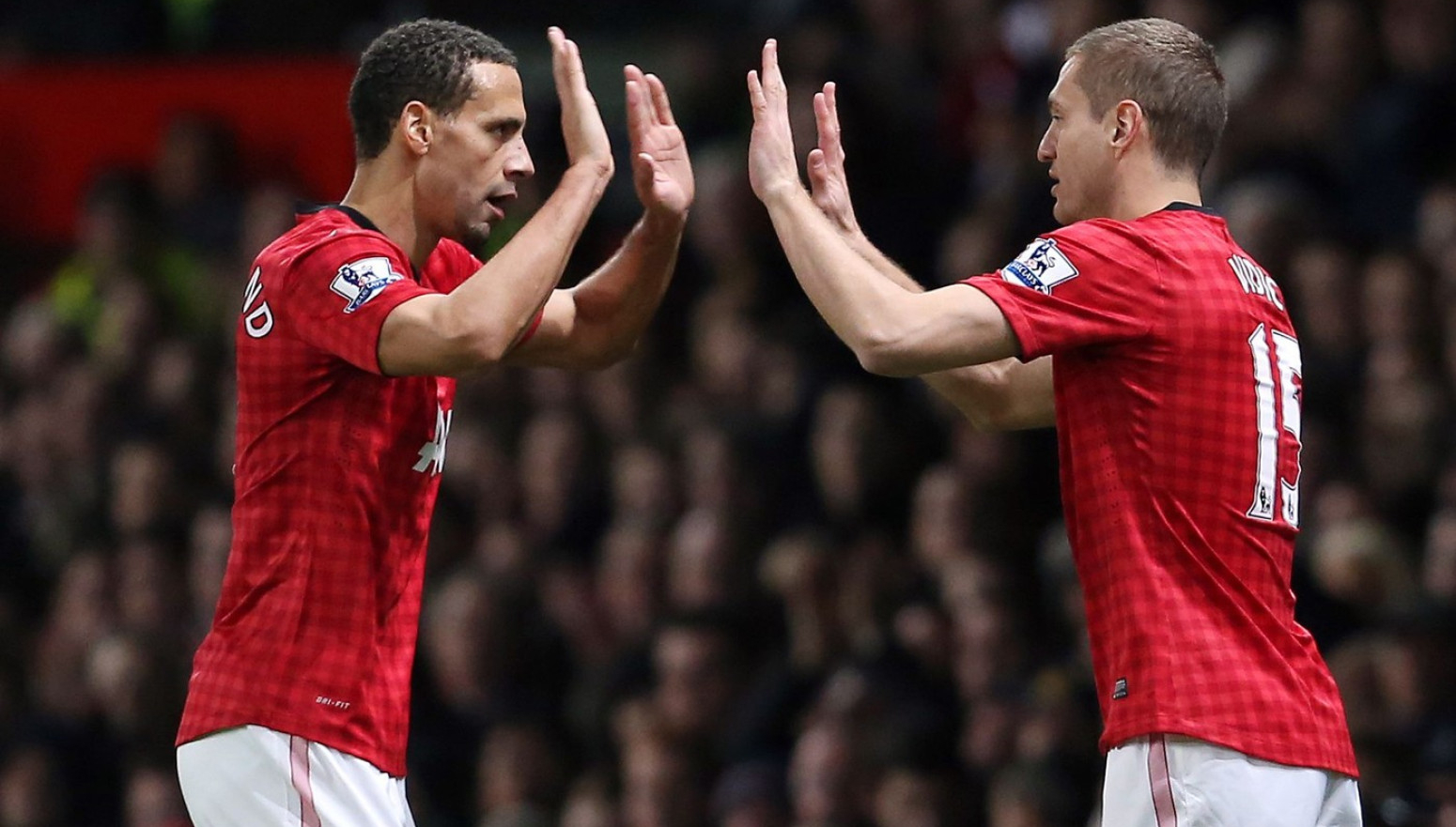 Vidić, Rio i Berbatov u korejskoj nošnji pred egzibiciju u Seulu VIDEO