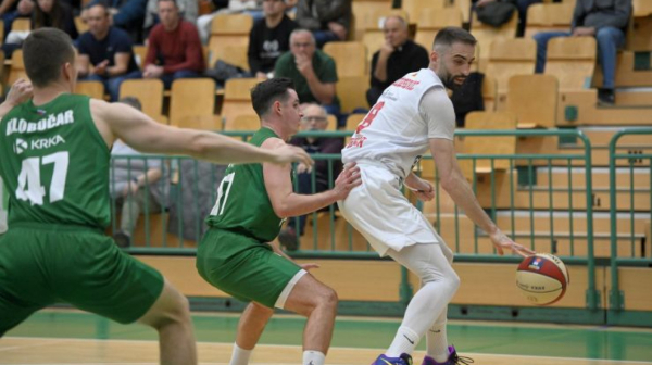 Nezaustavljivi Zoran Nikolić zaustavljen u Novom Mestu