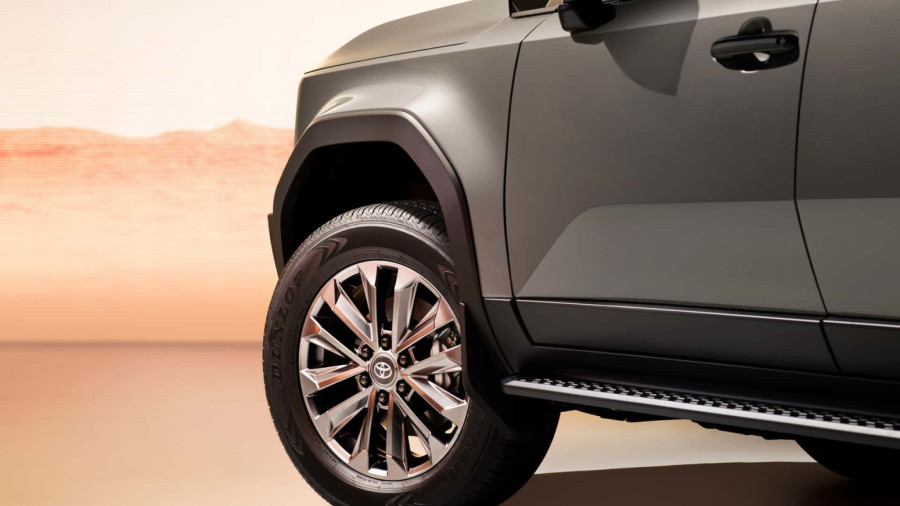 Nova generacija legendarnog Toyota terenca stigla na srpsko tržište