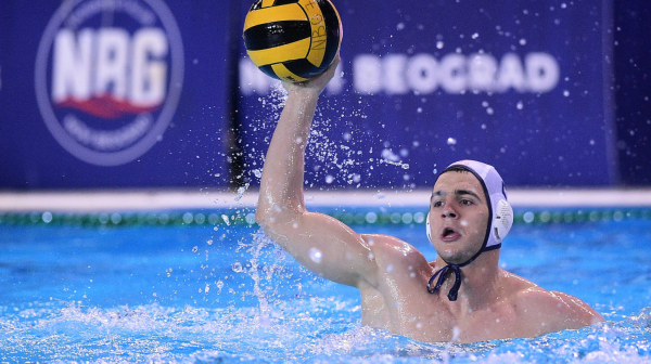 Novi Beograd slavio u derbiju kola – jedini neporaženi tim