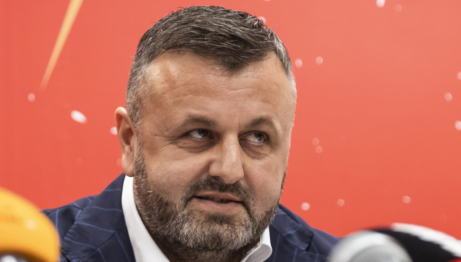 Drčelić "zagrmeo" posle poraza Zvezde: "Platiš im da te kradu, sramota!"