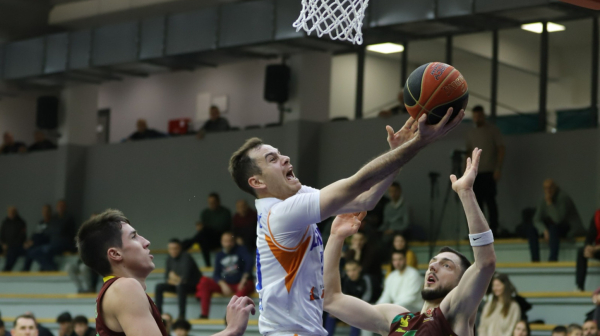 "Lepše je igrati kod kuće, nego u inostranstvu"