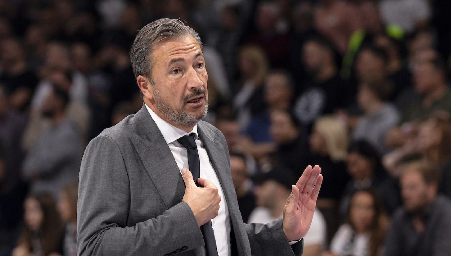 Banki: "Ova atmosfera izaziva anksioznost i pritisak"