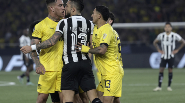 "Petarda" Botafoga za poluvreme – smeši se brazilsko finale "Kope" VIDEO