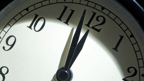 Kvar u srcu grada: Sat na Trgu Republike ide na "operaciju"